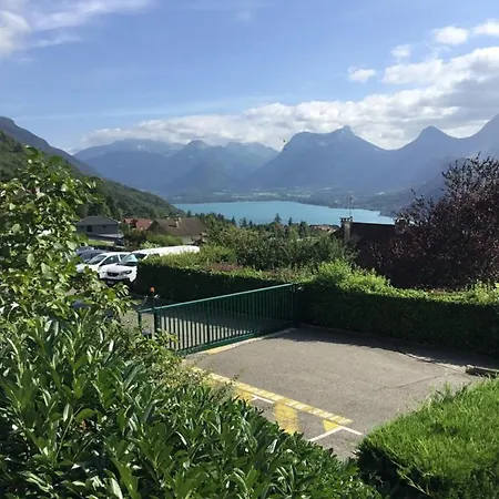 Charmant Appartement Avec Vue Lac Talloires Exterior photo