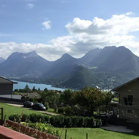 Charmant Appartement Avec Vue Lac Talloires Exterior photo